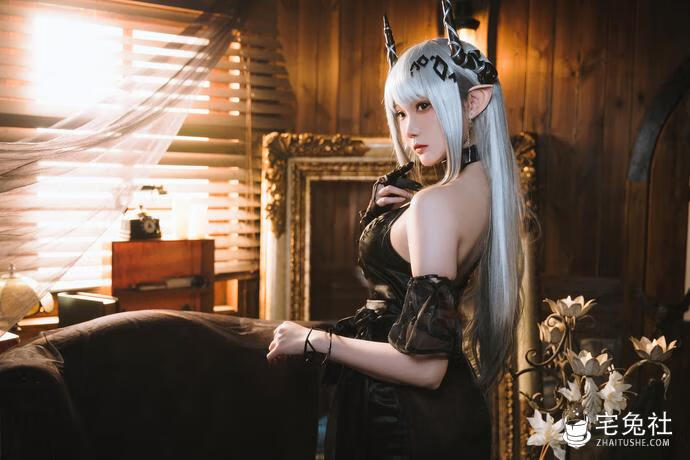 银发女神!瓜希酱泥岩音律联觉零号特工COS可爱的精灵耳朵独具匠心