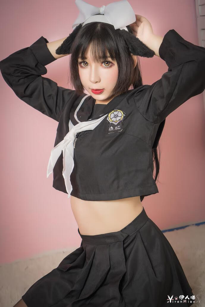 曾经的斗鱼王牌小酥酱 一位能歌善舞的御姐妹子