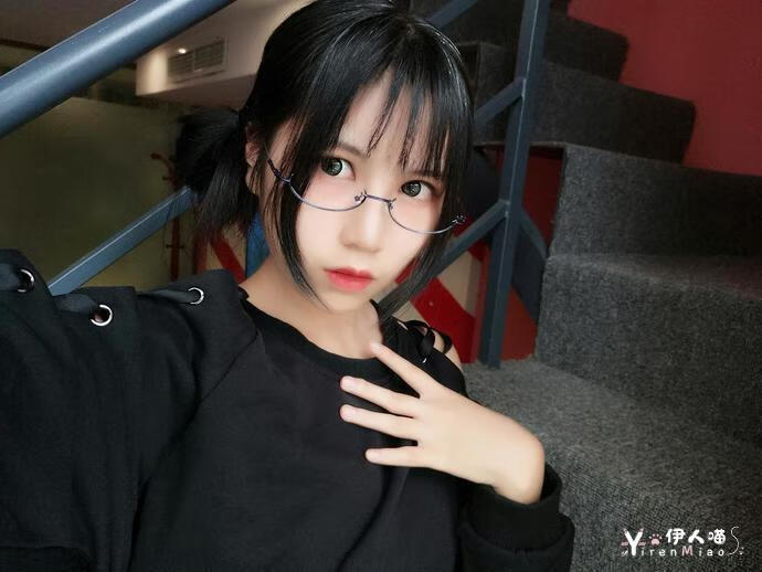 cosplay作品041 逐月SU - 新发型尝试 伊人喵.jpg 甜美文静的萌妹子 逐月su车内未删减作品合集在哪能看?