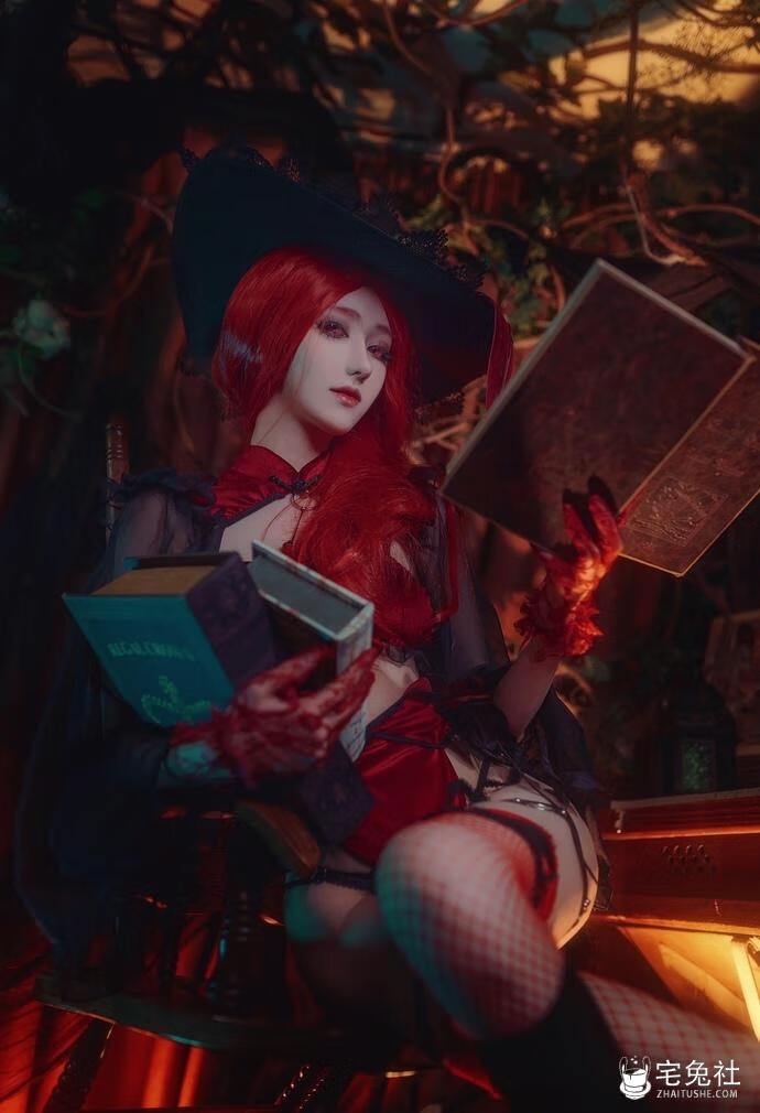 动漫博主南桃momoko是不是被胡狼与宝藏中绝美气质所折服呢？