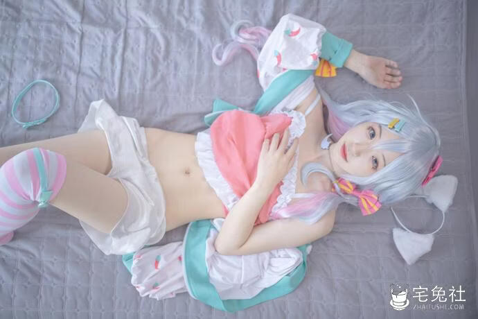 SA_海藻酸钠 NO.004 神乐七奈 星期一的慵懒.jpg SA_海藻酸钠全套作品图合集 名字像化学元素颜值却像初恋