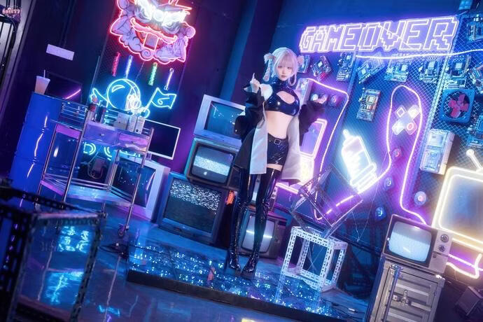 柒柒要乖哦-常服小荠[41P1V-831M]