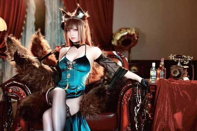 半半子-碧蓝航线 天城 玉座落鸾 [62P10V-535MB]