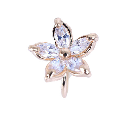 

Gold Flower Pattern Ear Stud Earrings Elegant Jewelry Popular Presents