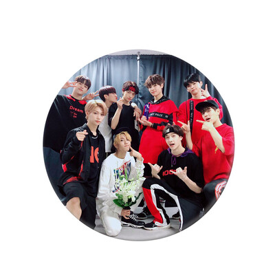 

KPOP Stray Kids Same paragraph Personalized Round Tinplate Badge Super Cute Bag Pendant Boys Girls Accessories Hot Gift for Fan