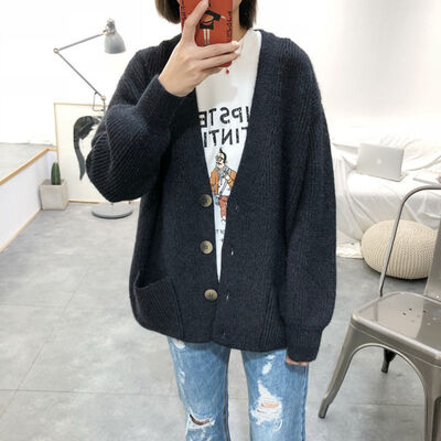 

Women V-neck Beige Sweaters Loose Plus Size Thicken Korean Cardigan Harajuku Female Knitted Sweater Pull Femme Clothes