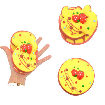 

YIWULAStrawberry Cake Scented Charm Slow Rising Squeeze Stress Reliever Toy