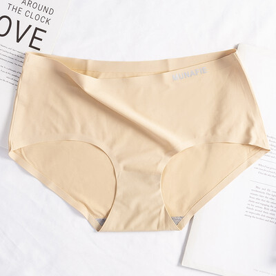 

New Fashion Japanese One-piece Seamless Ice Silk Waist Lift Hip Breathable Ladies Briefs