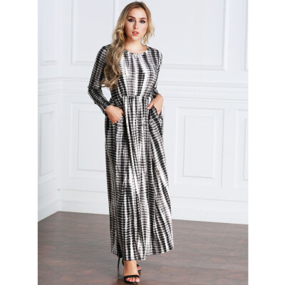 

Casual Women Plus Size Stripe Printed Dress Big Size O-Neck Ankle-Length Long Maxi Dress Black