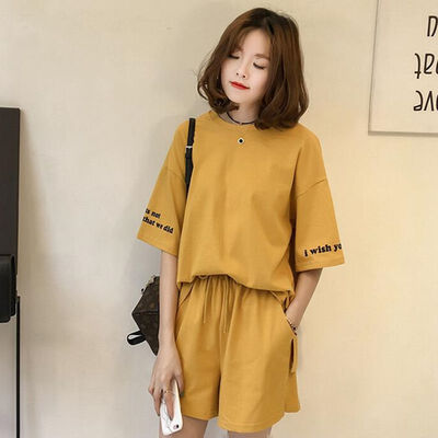 

Women Summer Loose Simple Round Neck Short-sleeved Tops Wide Leg Solid Color Shorts Fashion Casual Two-Piece Set 2019 New