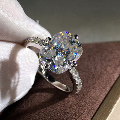 

18K Four Claw imitation diamond Square Wedding Rings