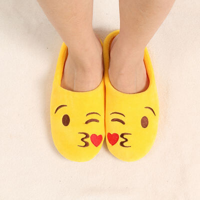 

2018 Indoor Warm Emoji Slippers Winter Cotton Plush Slipper Emoji Shoes Smiley Emoticon Winter Soft Cartoon Shoes