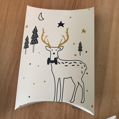 

5\10Pcs New Present Pouch Xmas Tree Elk Christmas Pillow Shape Box Kraft Gift Bag Paper Candy Boxes