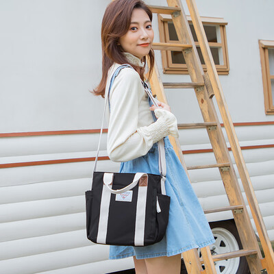 

Ninth City VNINE Shoulder Messenger Bag Casual Portable Canvas Bag Simple Student Tote Bag Waterproof Nylon Bag VB8BV42958J Red