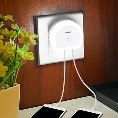 

Brelong Creative Dual USB Charger Night Light DC 5V 110 - 240V
