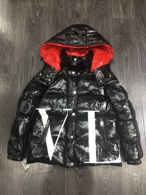 

Alphabet printed bright face down jacket 2018 winter coat new light skin bread suit with cap light PU coat