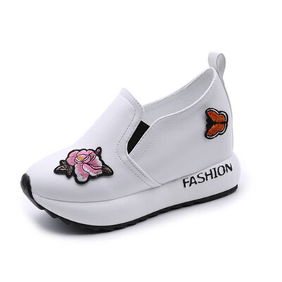 

Women Casual Thickening Comfortable Sole Sponge Cake Shoe