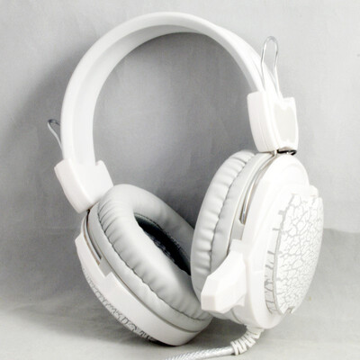 

Vibrant luminescence USB games headphone