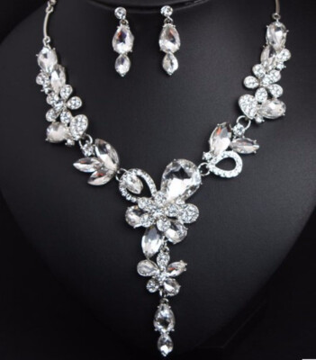 

new nice luxury fashion exaggerated crystal flashing diamond necklace earrings set dress party bride female accessories