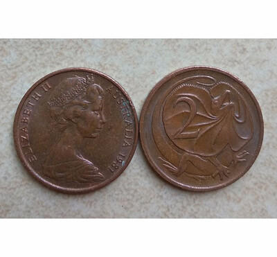 

22mm Frill-necked lizard Australia 2 C coin Random Year