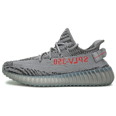 

Man yeezy350V2 grey