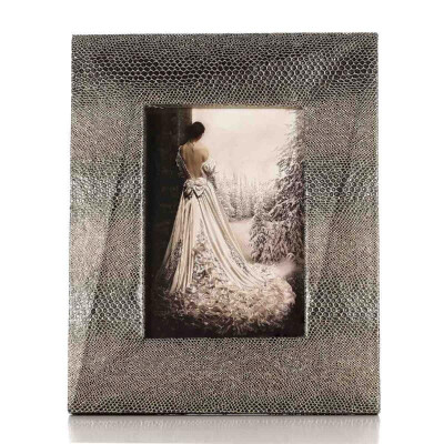 

Photo Frame with Snakeskin Texture Wooden Piano Baking Varnish Technology Office Study Room&Bedroom Ornament Home Decor 86