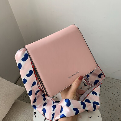 

French small bag female 2019 new wave of high-end sense of the Korean version of the wild single shoulder slung fashion small square bag