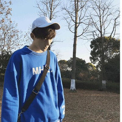 

Europe&the United States tide brand autumn&winter plus velvet hooded couple models large plus fertilizer  coat hoodie hooded sweater men