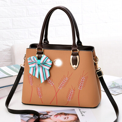 

Womens bag 2019 summer new bag female Europe&America big bag fashion handbags Messenger shoulder bag