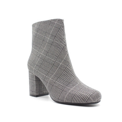 

New 2018 Antumn Winter Women Lattice Printing Fabric High Heel Short Boots