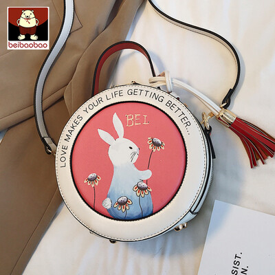 

On the new small bag women 2019 new slung womens fashion mini portable cute small round bag shoulder