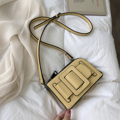 

Summer new French minority bag female 2019 new Korean version of the wild single shoulder slung fashion texture small square bag