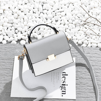 

On the new female fashion Korean version of the woman handbag girl slanted a hundred pieces of fashion 2018