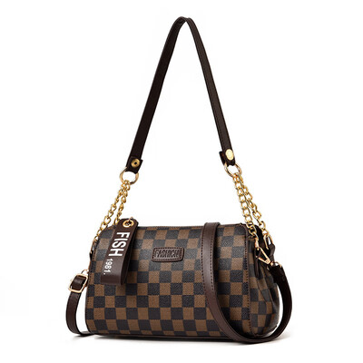 

English printing fashion female bag simple tide shoulder messenger bag chain hit color new handbag