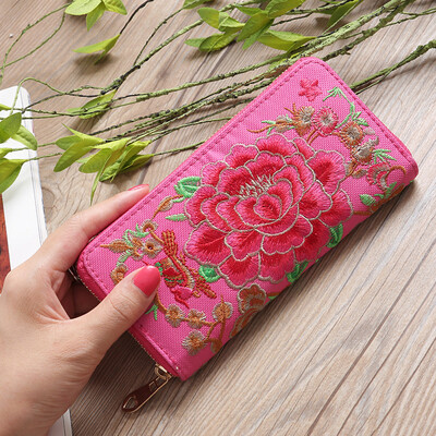 

Tailored Women Fashion Single Pull Embroidery Ethnic Style Wallet Card Bag Coin Bag Black