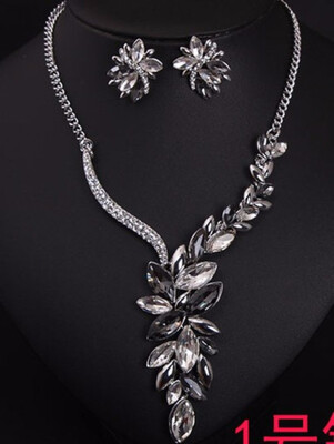 

new nice America brand temperament gem brief paragraph clavicle necklace dinner set female high-grade fashion accessories