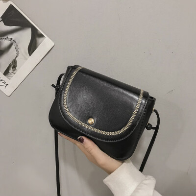 

Casual wild small fresh temperament embroidered line Messenger bag female 2019 new fashion simple solid color retro shoulder bag