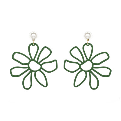 

AOTEMAN 6 colors 2019 new Cute Sipmle Daisy Earrings Trendy Big Metal Flower Statement Dangle Earrings For Women Wedding Brincos