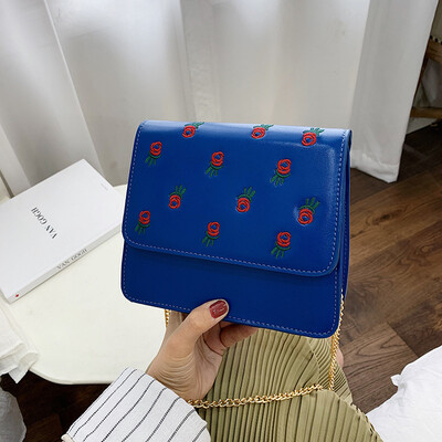 

Qiao Bani 2019 new South Korea Dongdaemun fashion simple embroidered flip bag wild single shoulder diagonal tide handbag