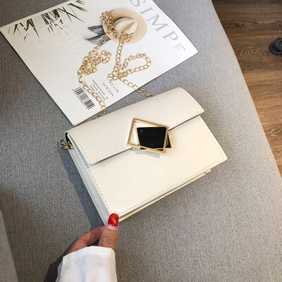 

2019 new wave Korean version of the simple temperament chain small square bag female fresh fashion casual wild shoulder Messenger bag