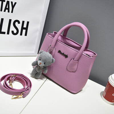 

New Korean version shoulder bag women handbags simple fashion flap bear ornaments woman messenger bag Free shipping