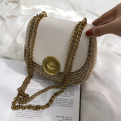 

New French small bag female 2019 new Korean version of the wild single shoulder slung fashion chain woven saddle bag