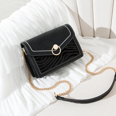 

Uh the little girl bag fashion Korean version of the single shoulder chain hundred lap oblique satchel ins