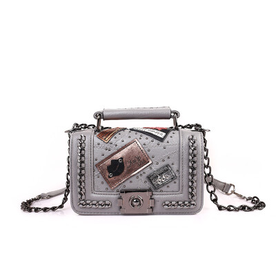 

2018 fashion lock buckle female bag chain small square bag shoulder slung rivet