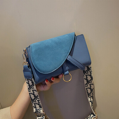 

Foreign air small bag female 2019 new wave Korean version of the wild Messenger bag frosted bag wide shoulder strap French minority bag