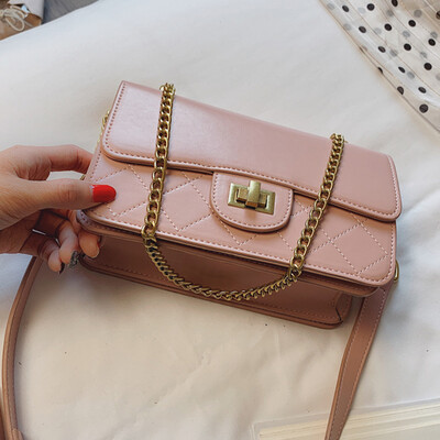 

Hong Kong style retro woman 2019 new version of rhomboid chain small square bag foreign air texture slanted single shoulder small