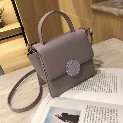 

Advanced sense bag foreign air female bag 2019 latest version of the bag simple shoulder bag texture bag wild Messenger bag