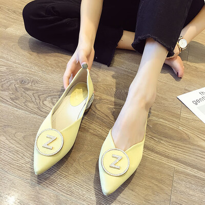 

Famous ladies wind shoes female summer Korean version of rhinestone thick heel shoes female round buckle pointed shallow mouth gra