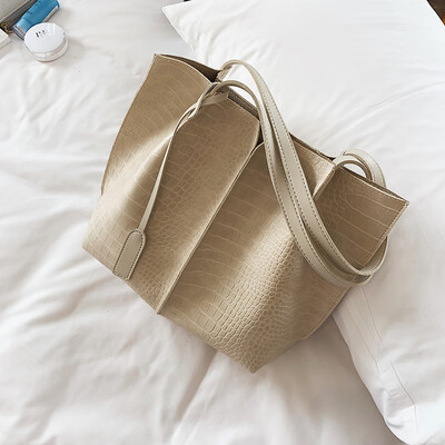 

Female bag 2019 new Korean version of the simple handbag bag shoulder female large capacity fashion texture shopping bag mother bag