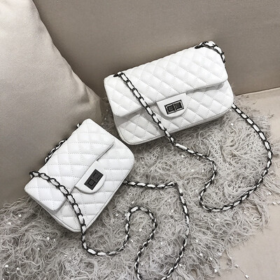 

Chao Korean version of the wild Messenger bag chain shoulder simple fashion small square bag